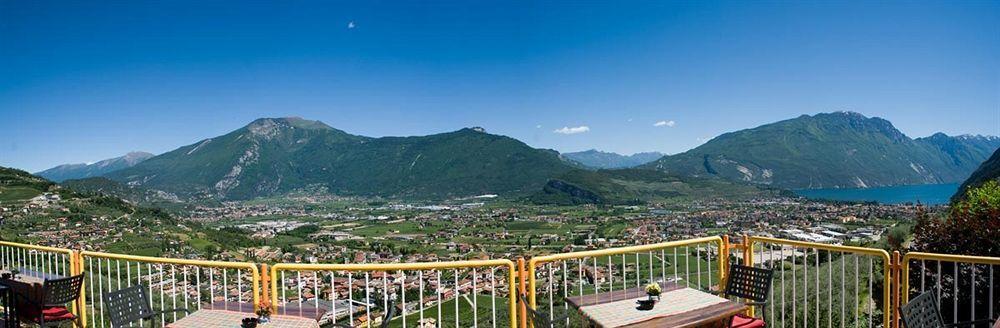 Albergo Deva Riva del Garda Exterior foto
