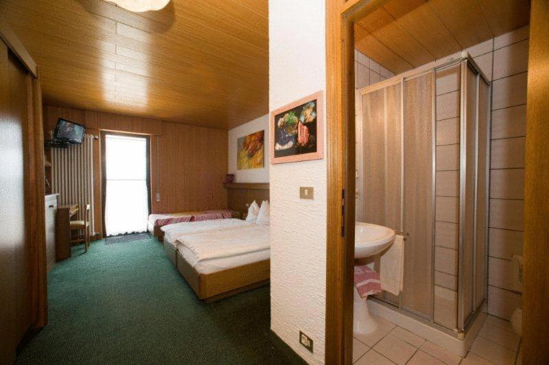 Albergo Deva Riva del Garda Exterior foto