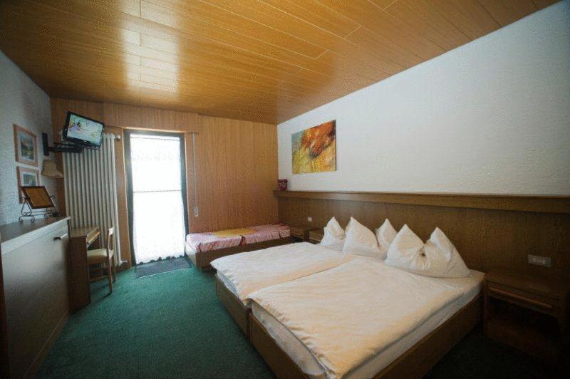 Albergo Deva Riva del Garda Exterior foto