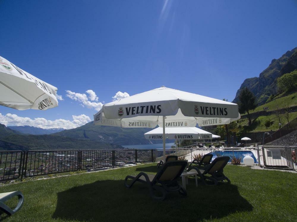 Albergo Deva Riva del Garda Exterior foto